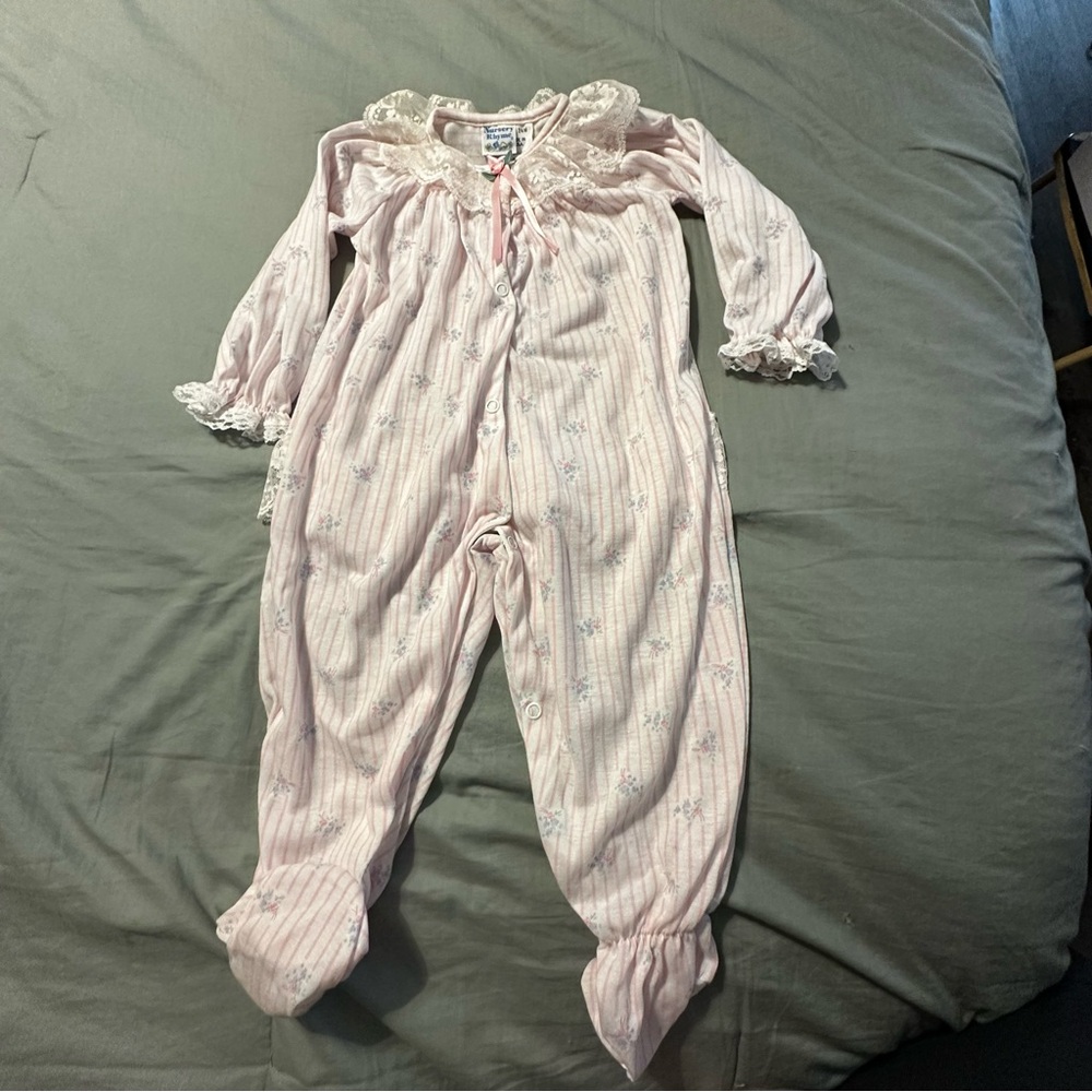 Vintage Nursery Rhyme Pink Floral Stripe Lace Footed Sleeper Pajamas 24M USA